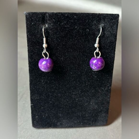 NEW Purple Beaded Fish Hook Dangle Earrings NWOT - Picture 1 of 4